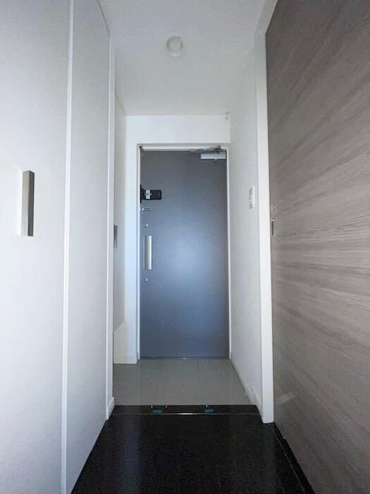 物件内観写真19　(玄関)