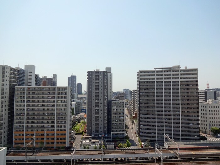 物件内観写真22　(室内からの展望)