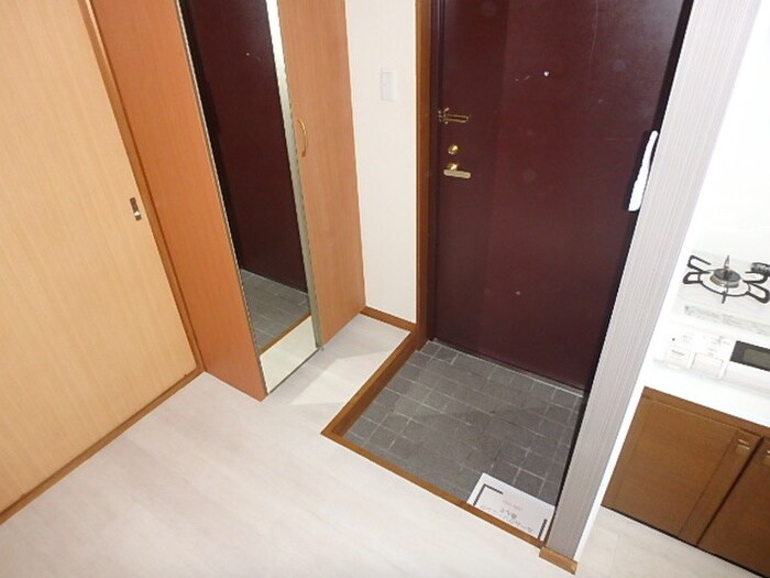 物件内観写真21　(玄関)