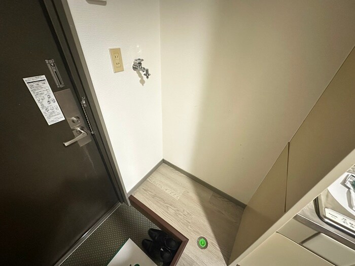 物件内観写真14　(洗濯機置場)