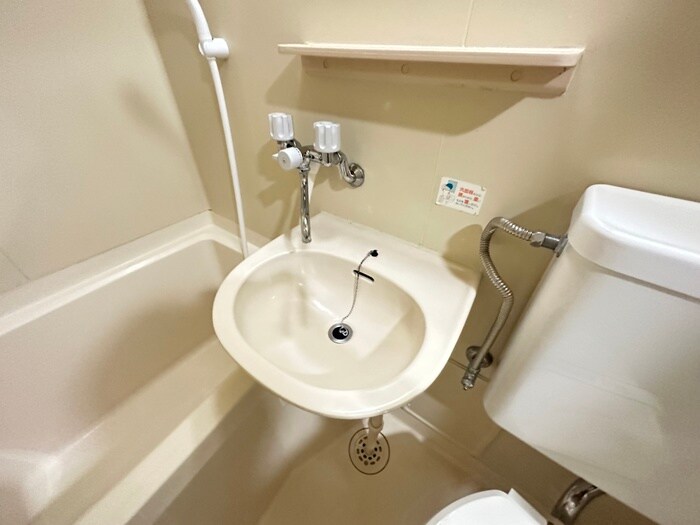 物件内観写真17　(洗面)