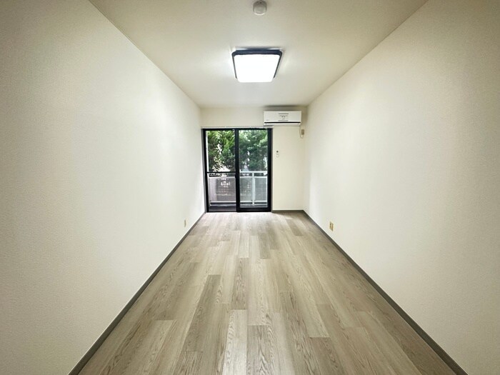 物件内観写真18　(玄関)