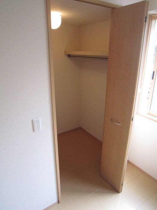 物件内観写真14　(収納)