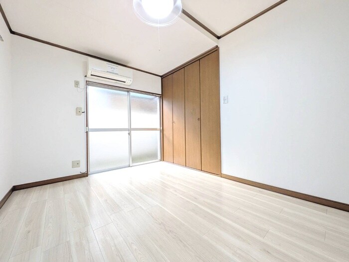 物件内観写真7　(居室)