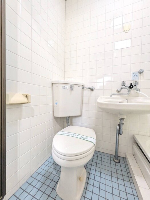 物件内観写真15　(トイレ)