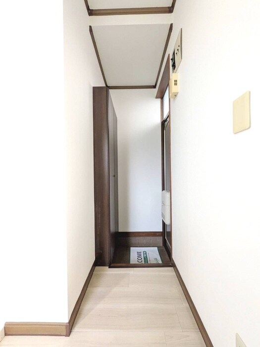 物件内観写真20　(玄関)