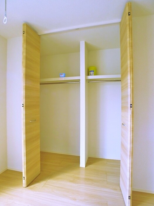 物件内観写真12　(収納)