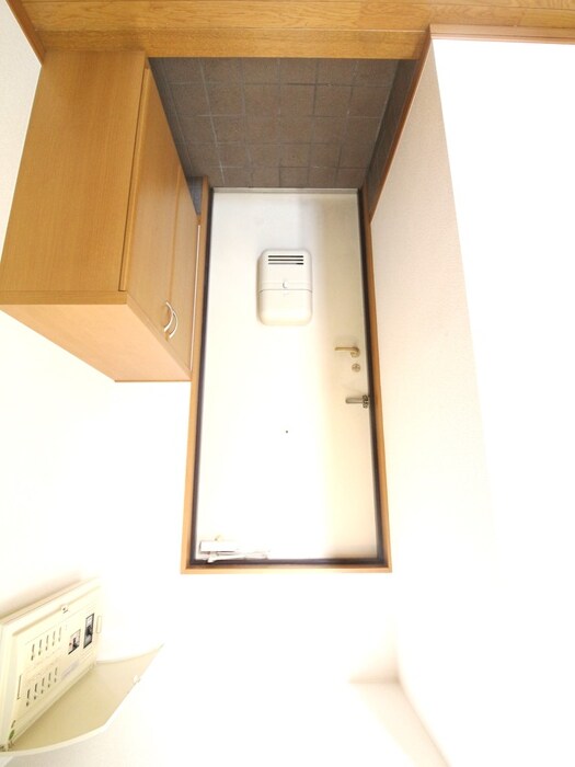 物件内観写真17　(玄関)