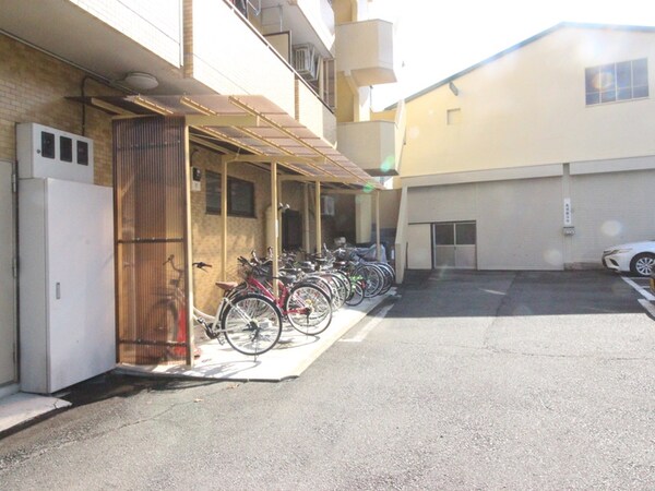 駐輪場