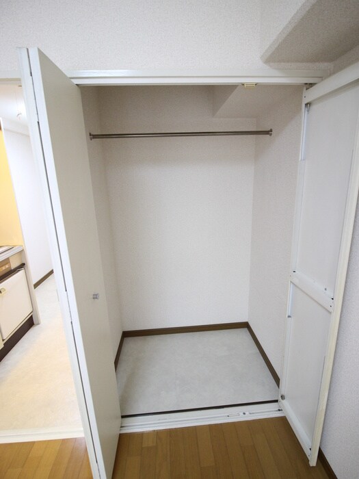 物件内観写真14　(収納)