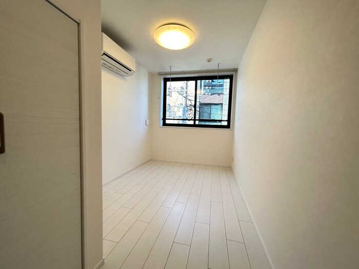 物件内観写真10　(居室)