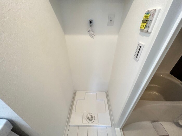 物件内観写真19　(洗濯機置場)