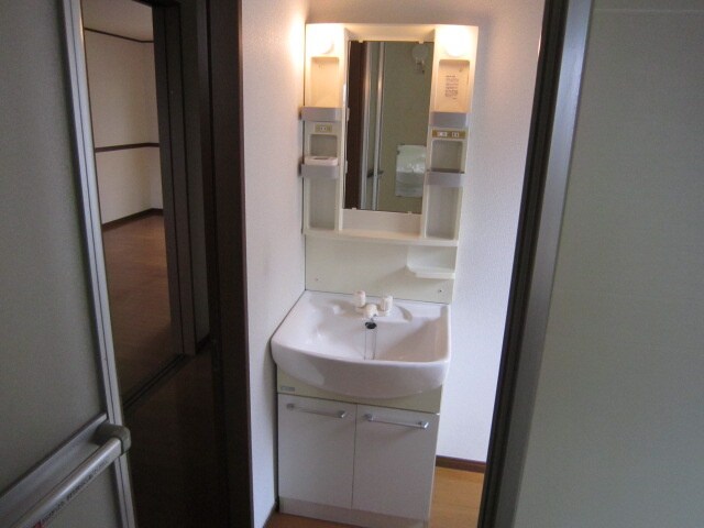 物件内観写真5　(洗面)