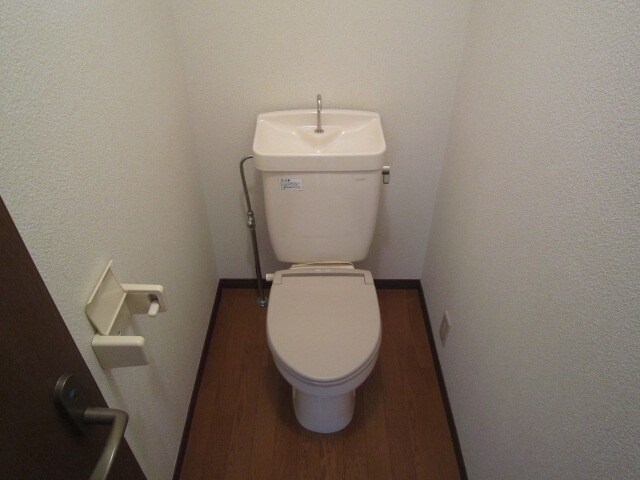 物件内観写真8　(トイレ)