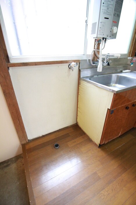 物件内観写真11　(洗濯機置場)