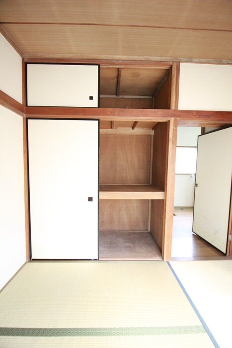 物件内観写真12　(収納)