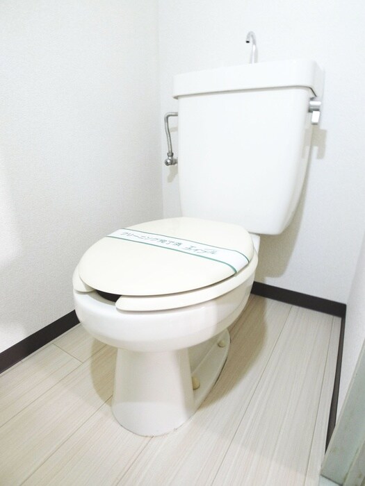 物件内観写真16　(トイレ)