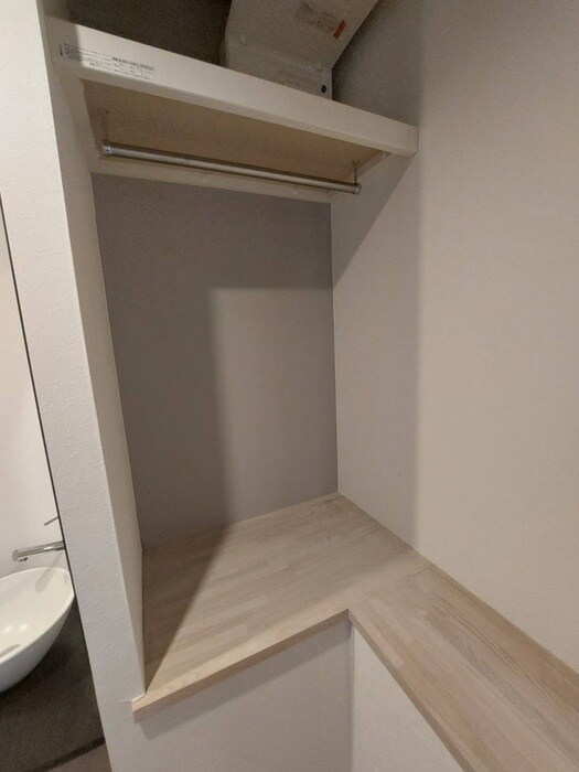 物件内観写真16　(収納)