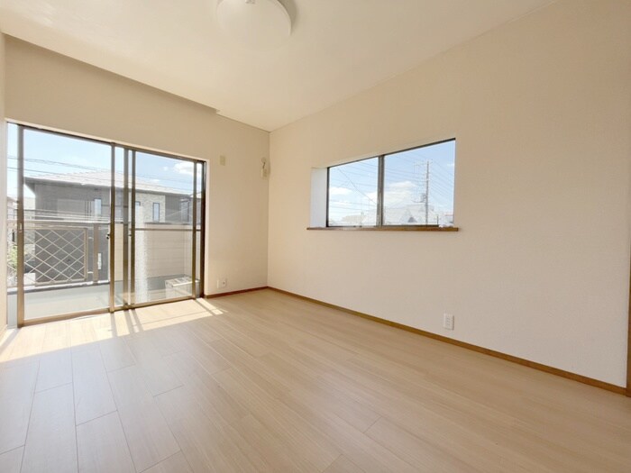 物件内観写真9　(居室)