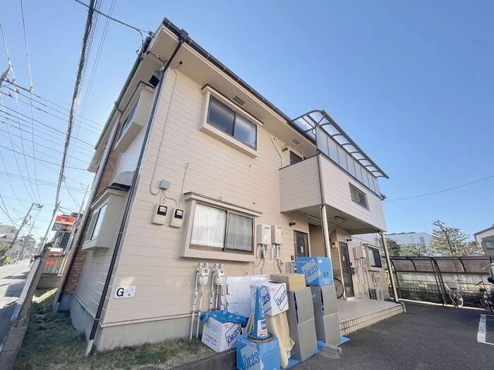 物件外観写真5　(エントランス部分)