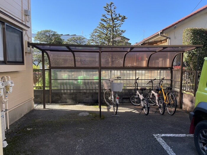 物件外観写真6　(駐輪場)