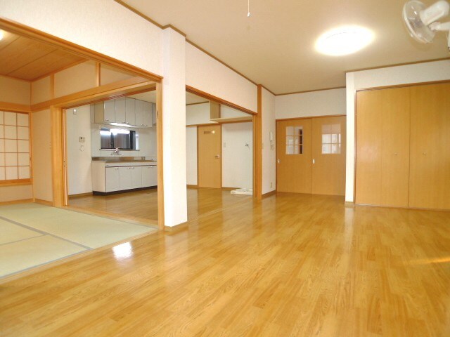 物件内観写真8　(居室)