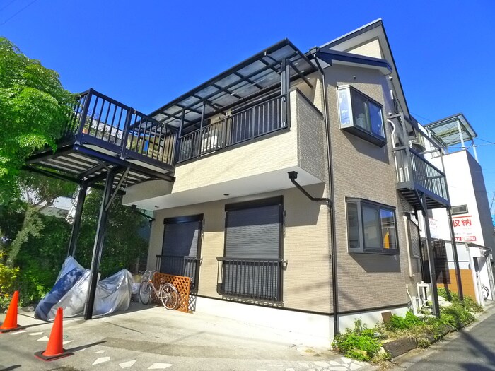 物件外観写真6　(駐輪場)