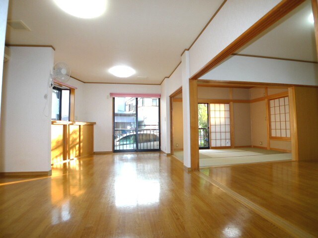 物件内観写真10　(居室)