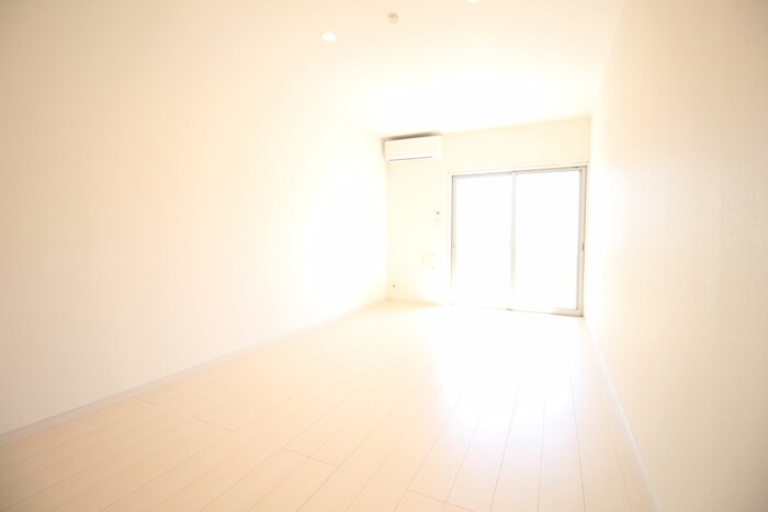 物件内観写真15　(居室)