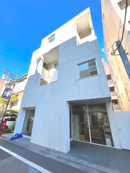 Nefrock Lab Ookayama外観写真