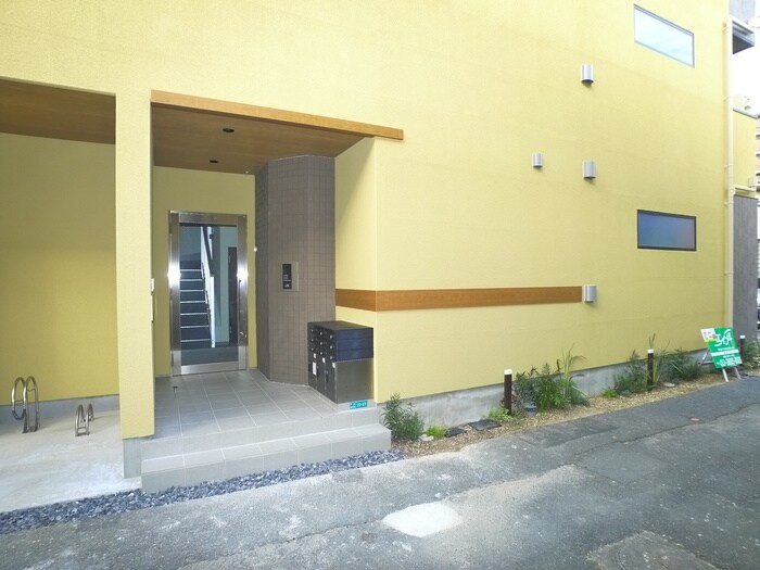 物件外観写真4　(建物設備)