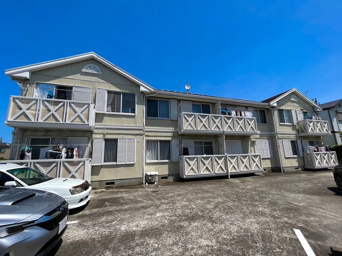 カレントハウスⅠの物件外観写真