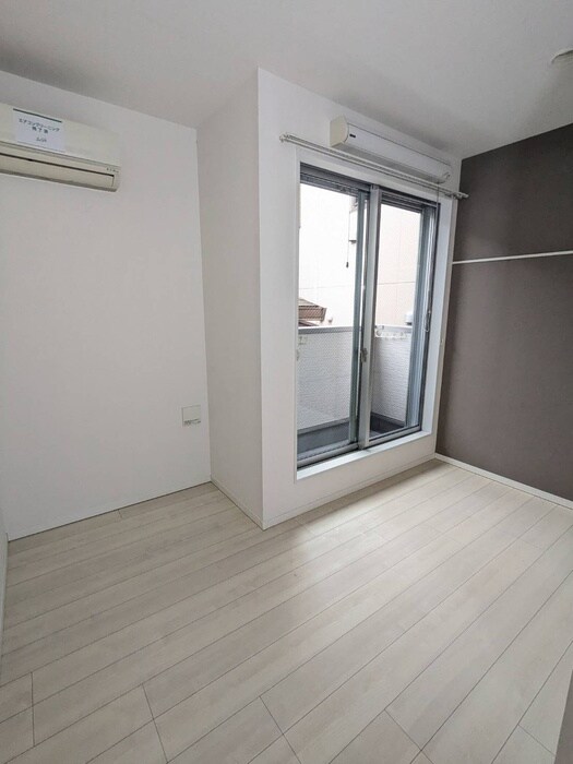 物件内観写真6　(居室)