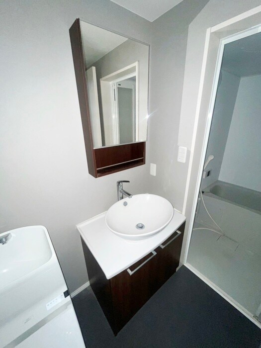 物件内観写真8　(洗面)