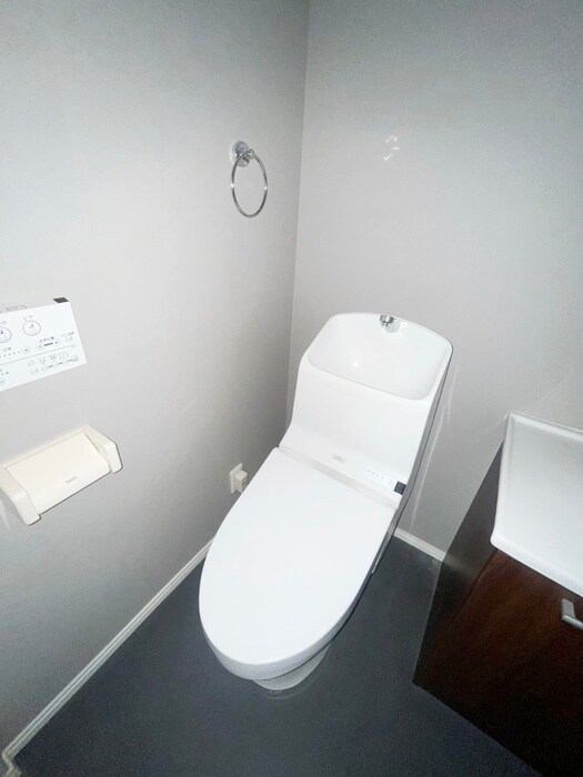 物件内観写真9　(トイレ)