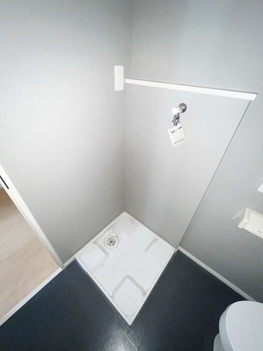 物件内観写真10　(洗濯機置場)