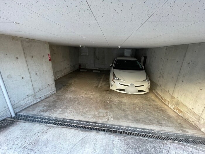 ハイム・フォンテーンの駐車場