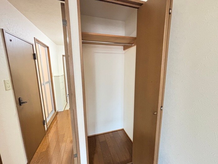 物件内観写真10　(収納)