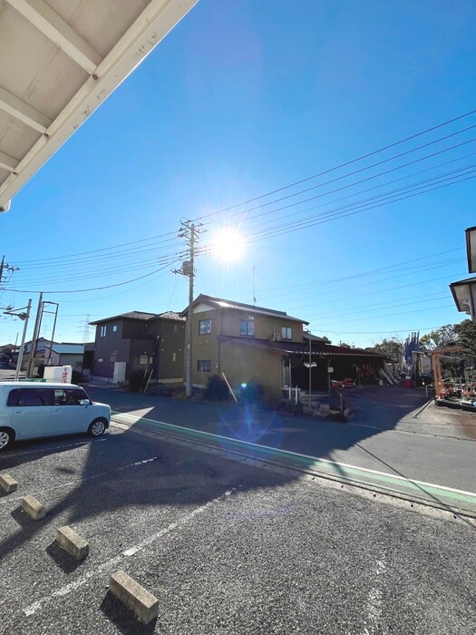 物件内観写真13　(室内からの展望)