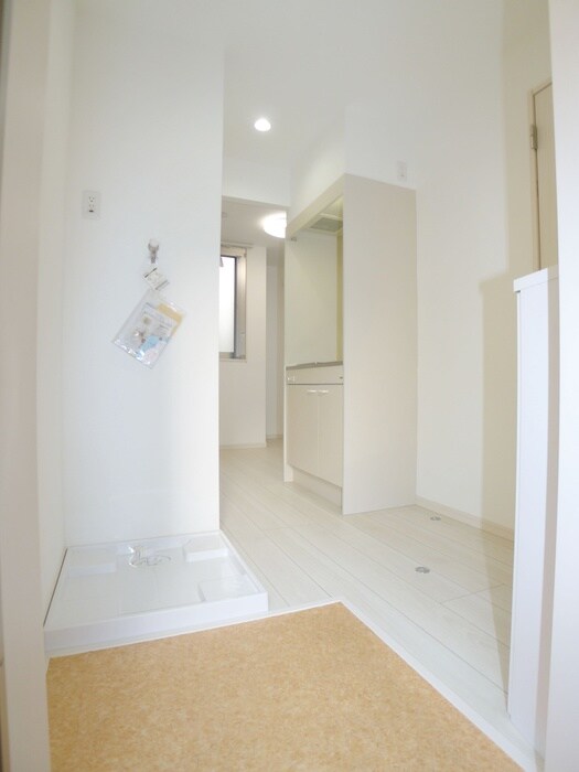 物件内観写真17　(玄関)