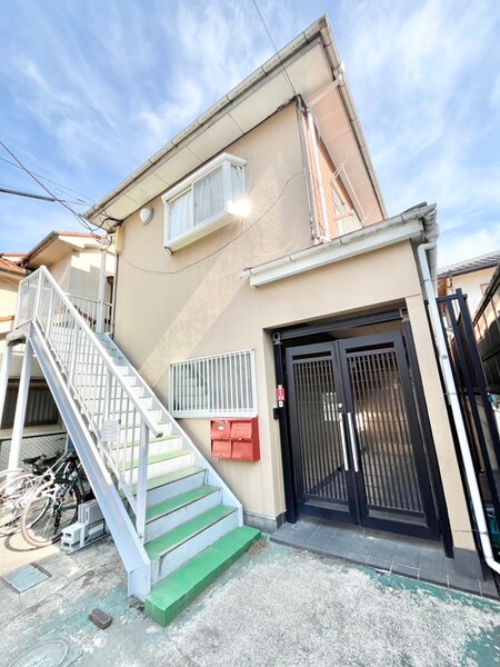 新都心ハイツ外観写真