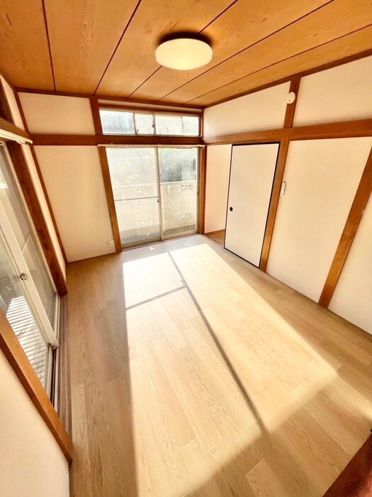 物件内観写真8　(居室)