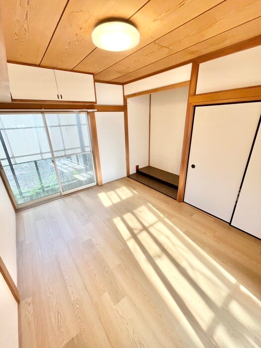 物件内観写真10　(居室)