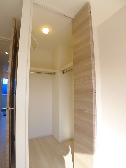 物件内観写真10　(収納)