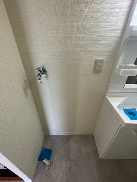 物件内観写真12　(洗濯機置場)