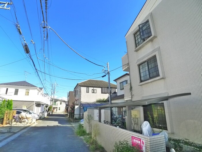 物件外観写真3　(周辺環境)