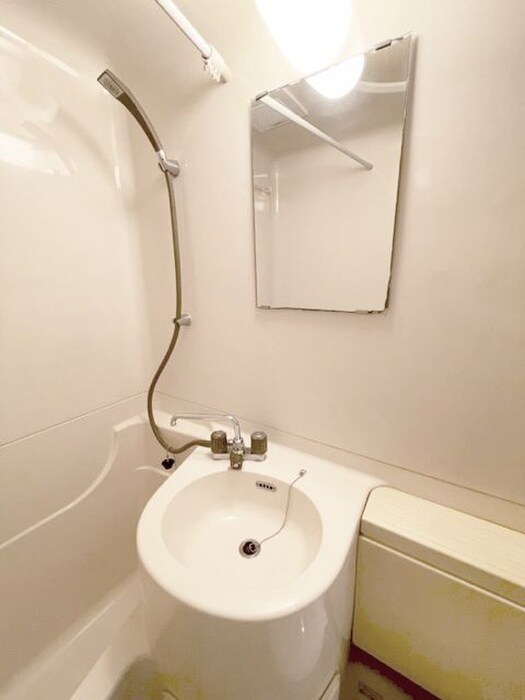 物件内観写真10　(洗面)