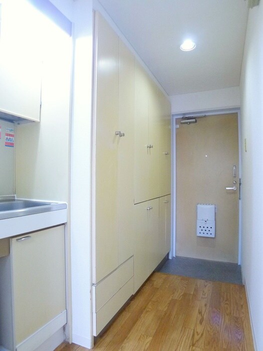 物件内観写真13　(廊下)