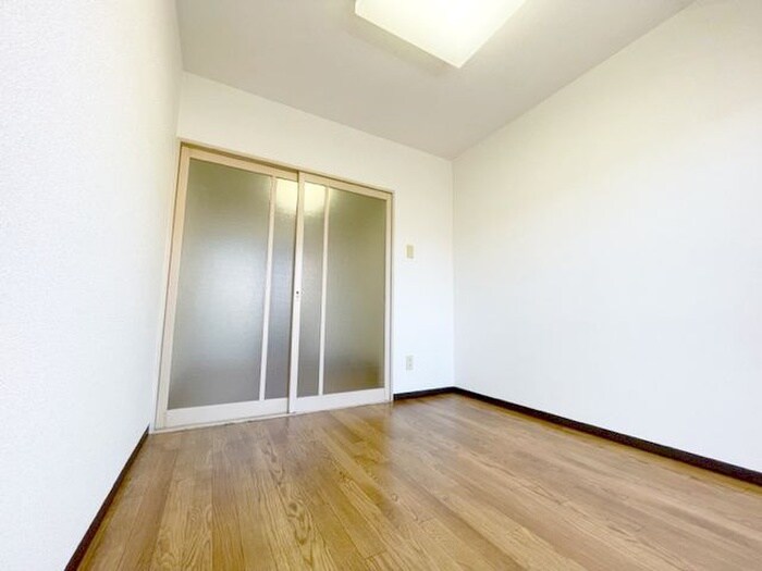 物件内観写真15　(居室)