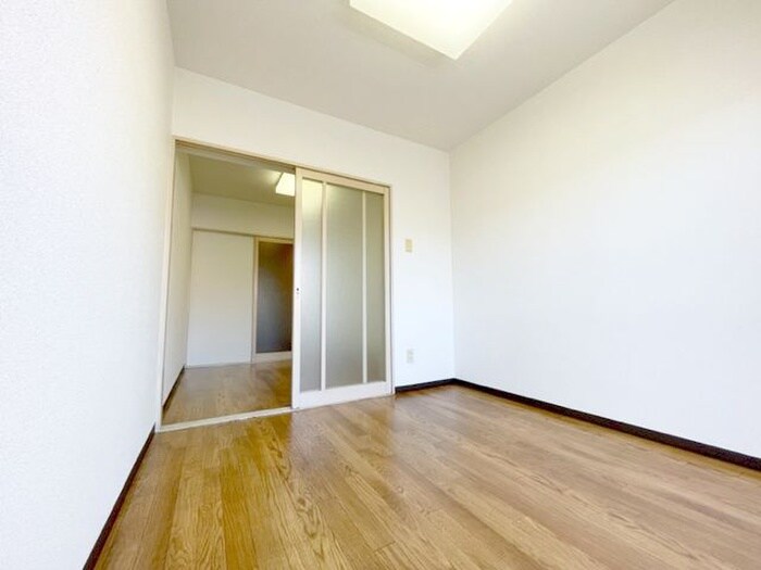 物件内観写真16　(居室)